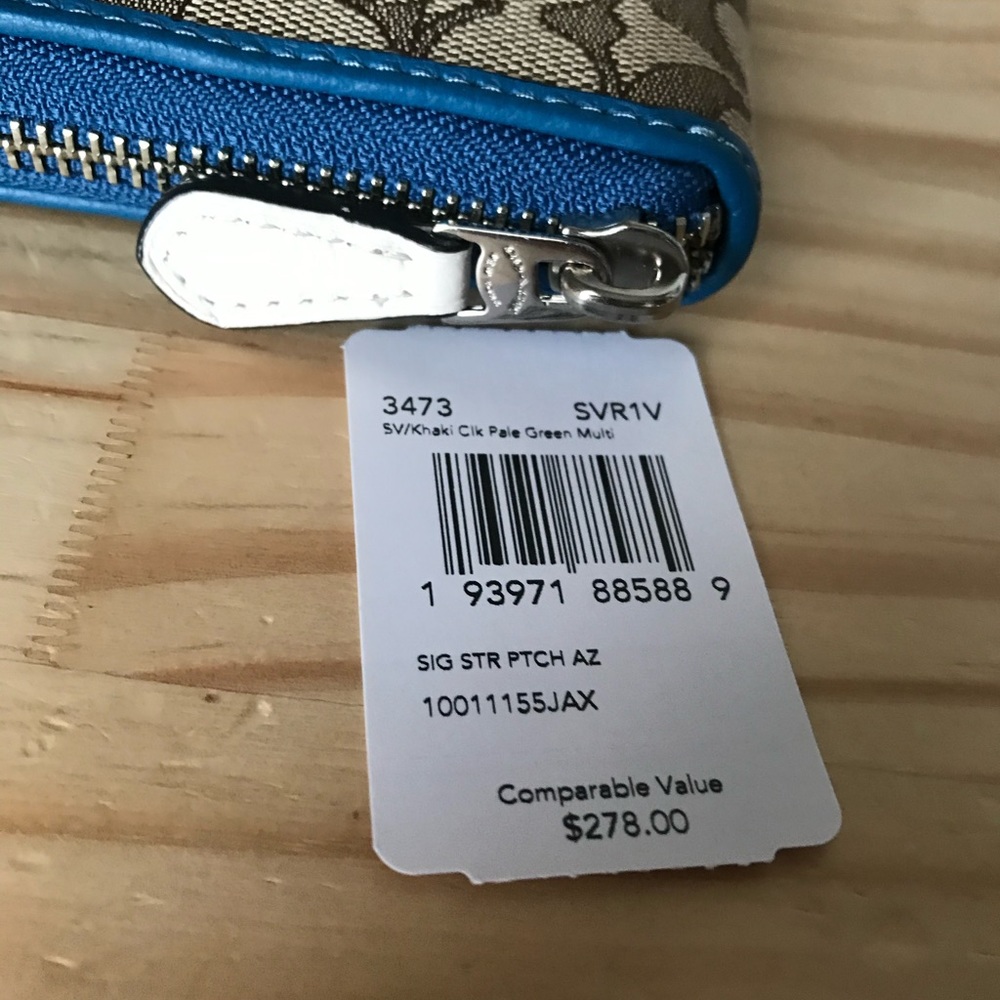 Coach wallet🎈🎈 - Picture 6 of 6